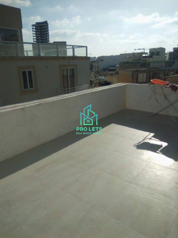 Gzira &#8211; Penthouse &#8211; 32881