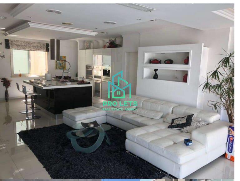 Sliema &#8211; Penthouse &#8211; 33126