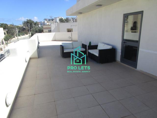 Naxxar &#8211; Studio Penthouse &#8211; 33696