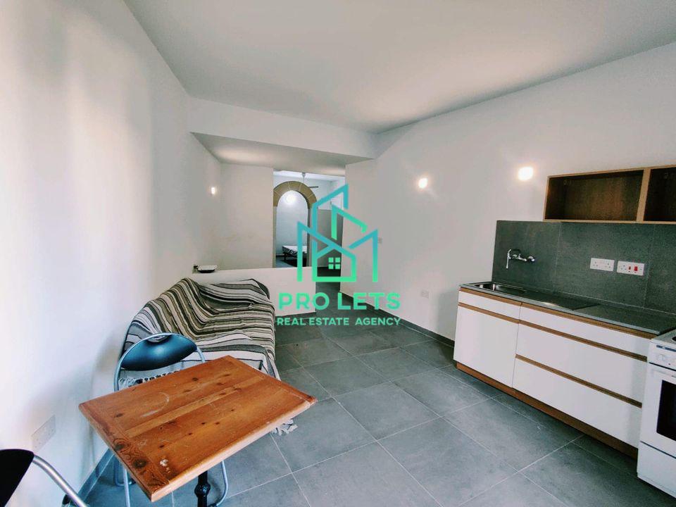 St Julians &#8211; Studio apartment- 34263