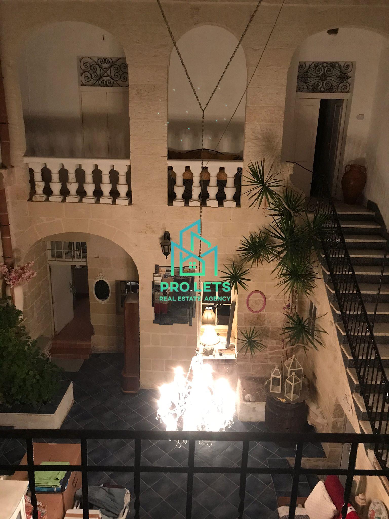 Нерухомість у Żurrieq
