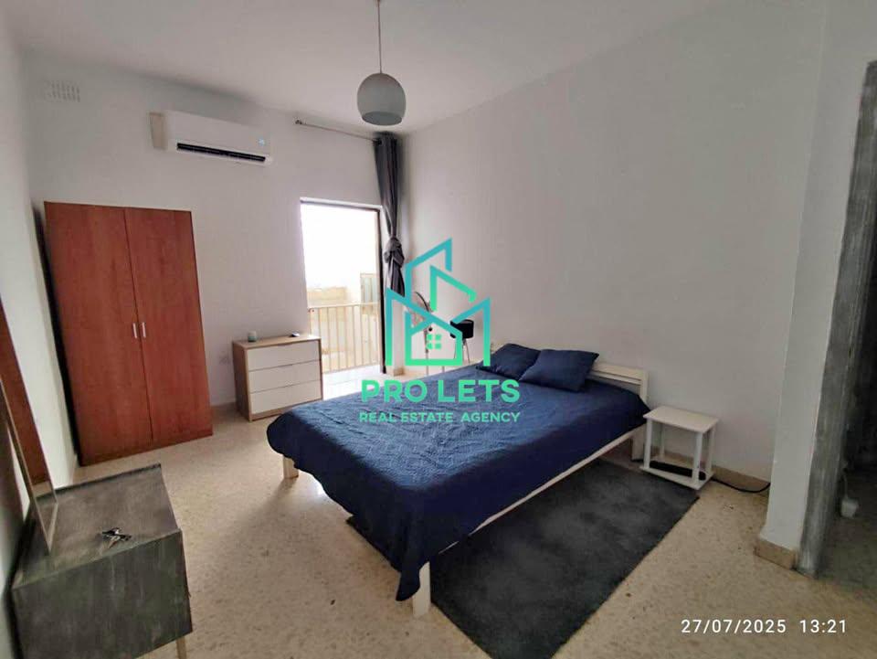 Room-Gzira-4855